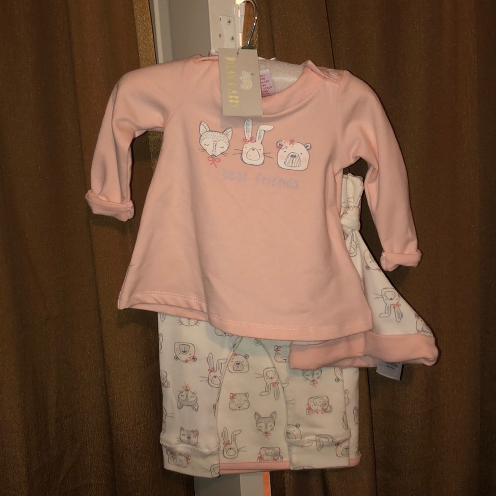 Baby outfit with blanket